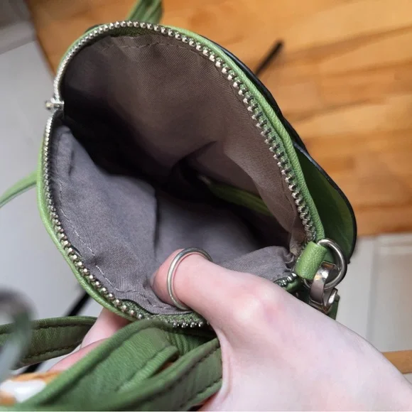 Green Flower Mini Purse - Picture 2 of 4